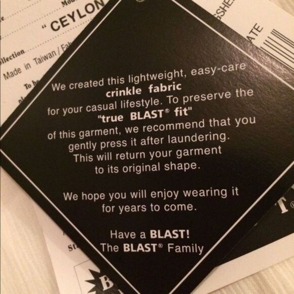 Blast women's short sleeve blouse cream size S embroidered. - Picture 3 of 6